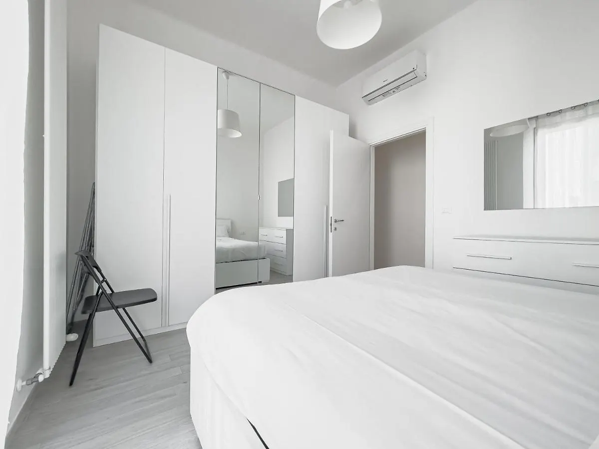Apartment Realkasa Mura Del Borgo Di San Pietro Bologna Italy